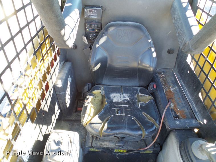 image for item DG5554 2012 Caterpillar 236B3 skid steer