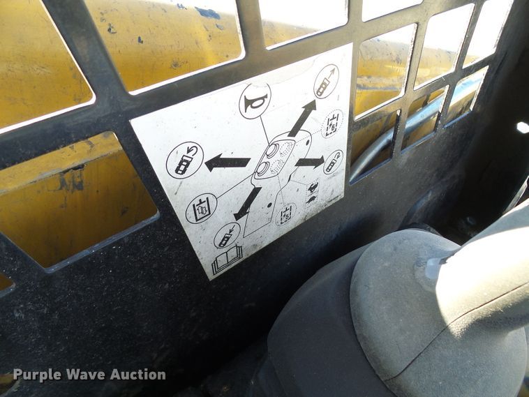 image for item DG5554 2012 Caterpillar 236B3 skid steer