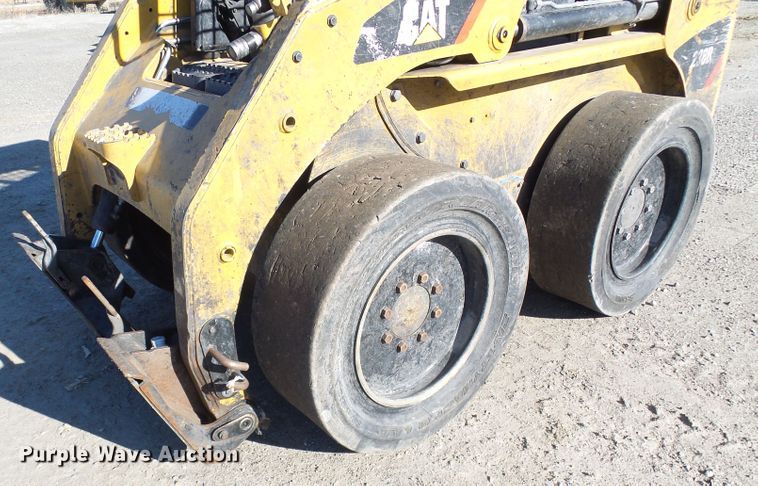 image for item DG5554 2012 Caterpillar 236B3 skid steer