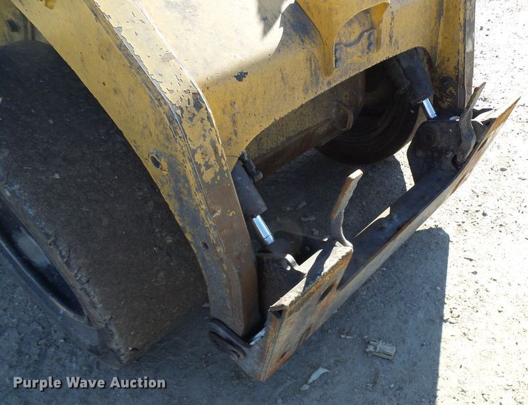 image for item DG5554 2012 Caterpillar 236B3 skid steer