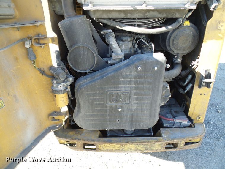 image for item DG5554 2012 Caterpillar 236B3 skid steer