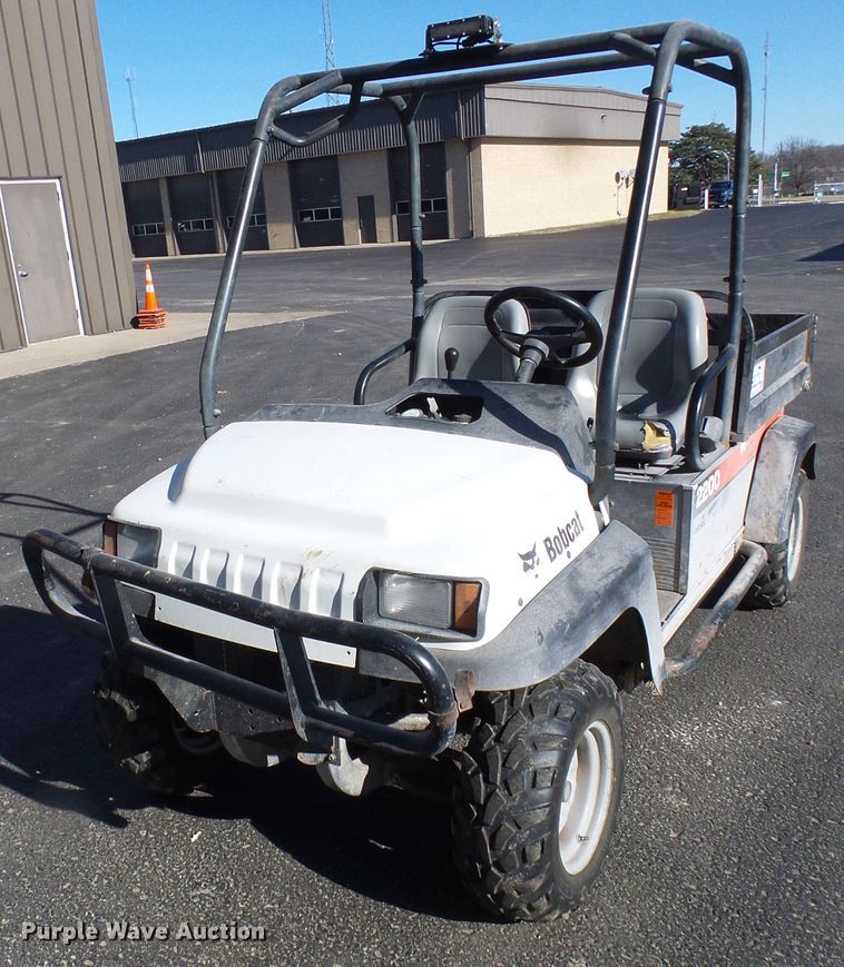 image for item DG5555 2005 Bobcat 2200D utility vehicle