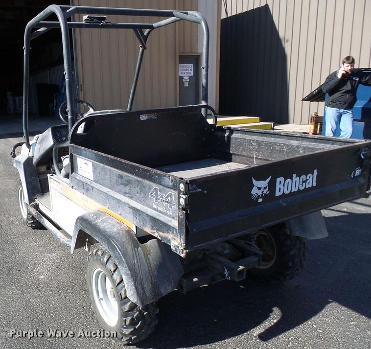 image for item DG5555 2005 Bobcat 2200D utility vehicle