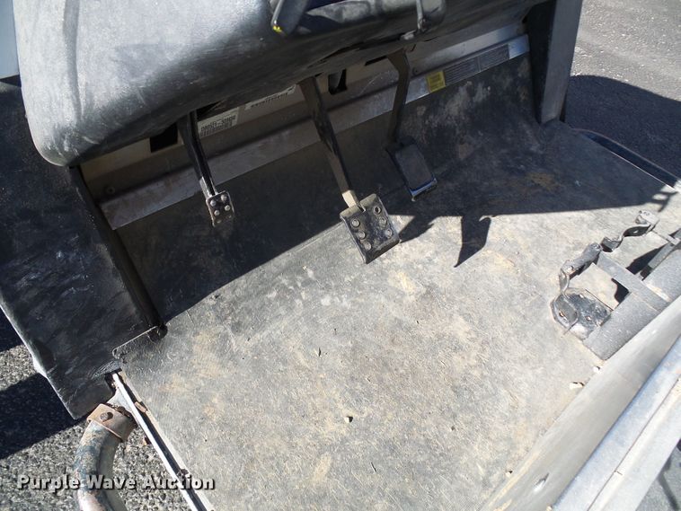 image for item DG5555 2005 Bobcat 2200D utility vehicle