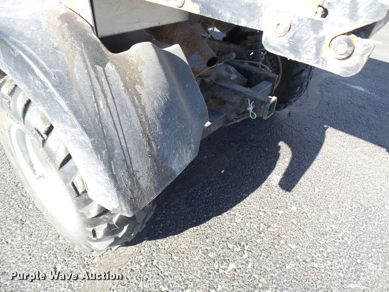 image for item DG5555 2005 Bobcat 2200D utility vehicle