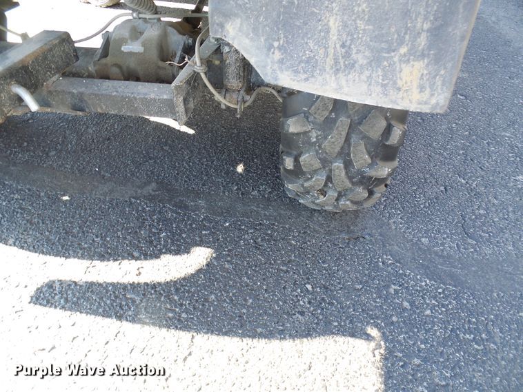 image for item DG5555 2005 Bobcat 2200D utility vehicle