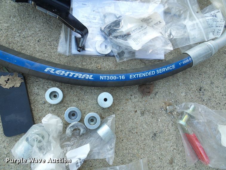 image for item DG5556 2012 Terex PT-100G skid steer