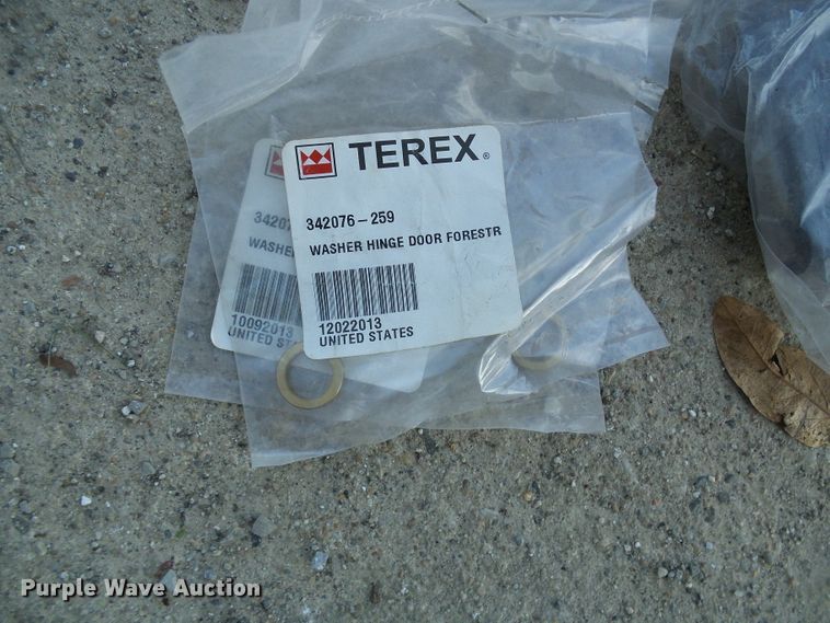 image for item DG5556 2012 Terex PT-100G skid steer