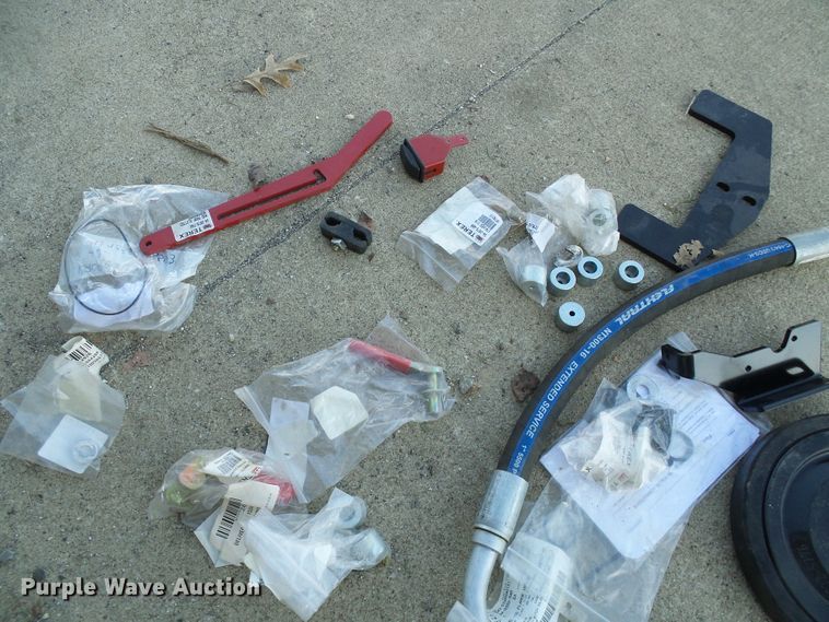 image for item DG5556 2012 Terex PT-100G skid steer