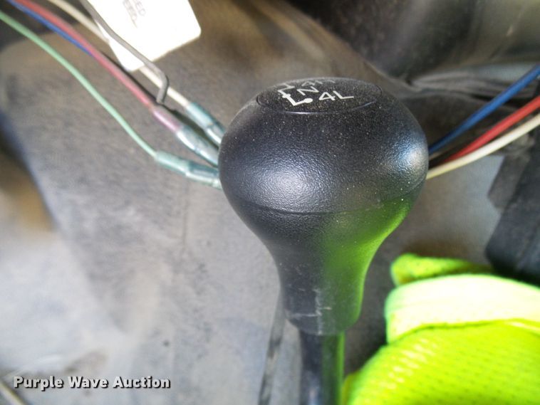 image for item DG5557 2001 Ford F450 chipper truck