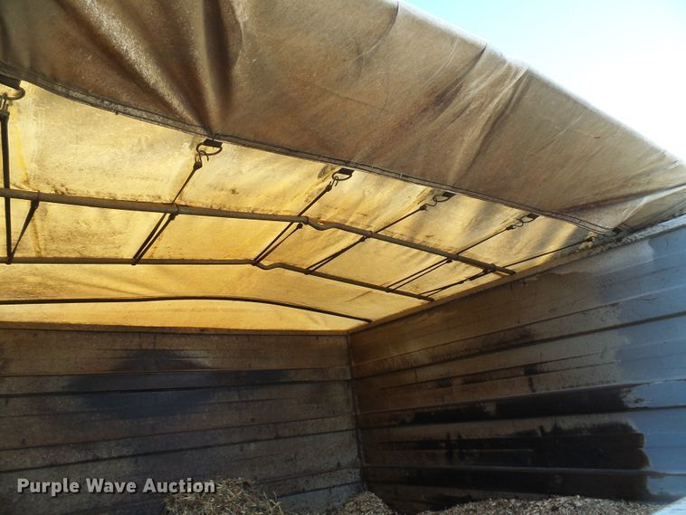 image for item DG5557 2001 Ford F450 chipper truck