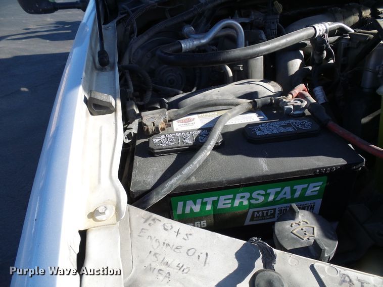 image for item DG5557 2001 Ford F450 chipper truck