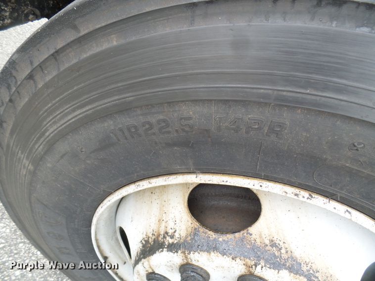 image for item DG5559 1999 Chevrolet C8500 oil distribution truck