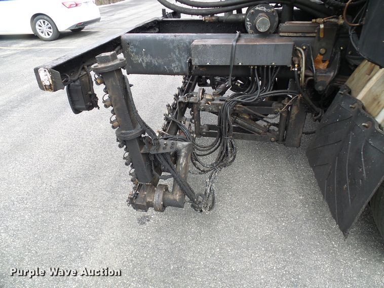 image for item DG5559 1999 Chevrolet C8500 oil distribution truck