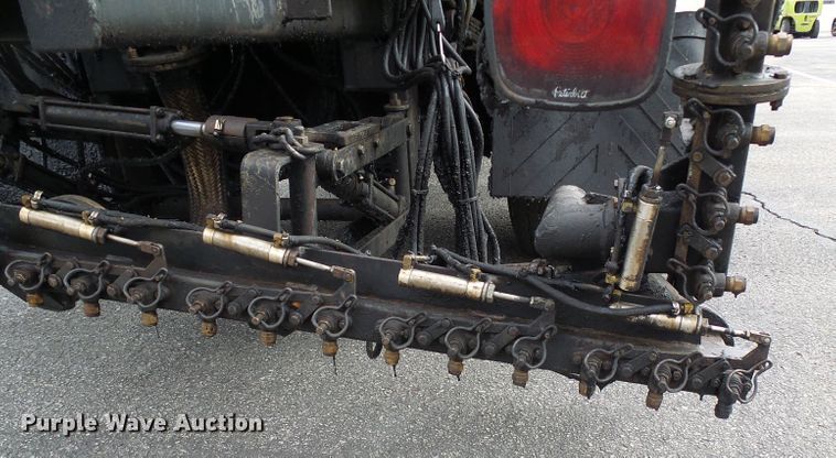 image for item DG5559 1999 Chevrolet C8500 oil distribution truck