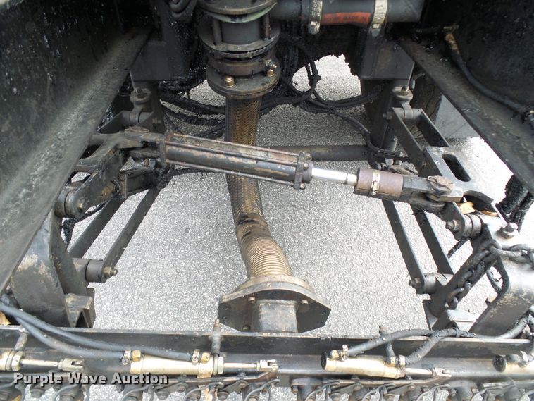 image for item DG5559 1999 Chevrolet C8500 oil distribution truck