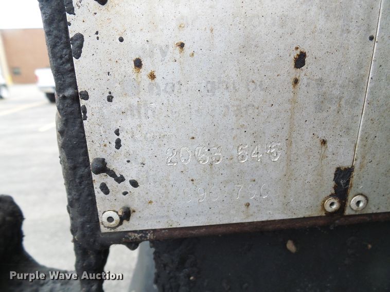 image for item DG5559 1999 Chevrolet C8500 oil distribution truck