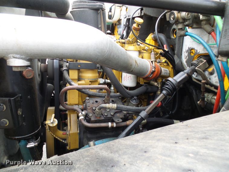 image for item DG5559 1999 Chevrolet C8500 oil distribution truck