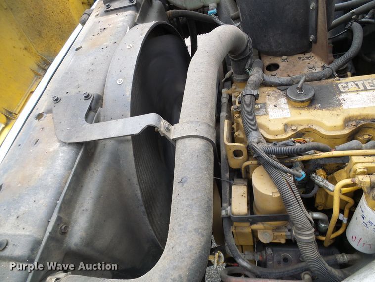 image for item DG5559 1999 Chevrolet C8500 oil distribution truck