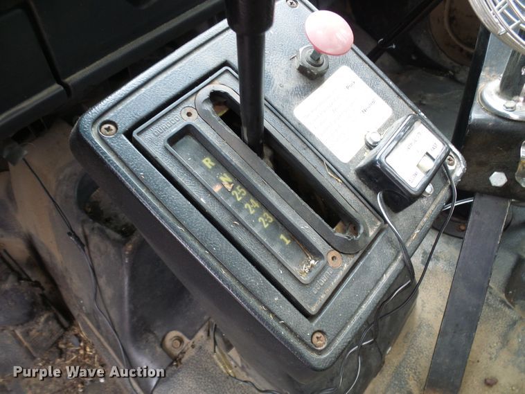 image for item DG5559 1999 Chevrolet C8500 oil distribution truck