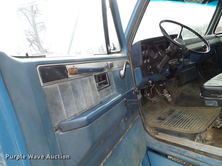 image for item DG5560 1987 Chevrolet C70 flat dump bed truck