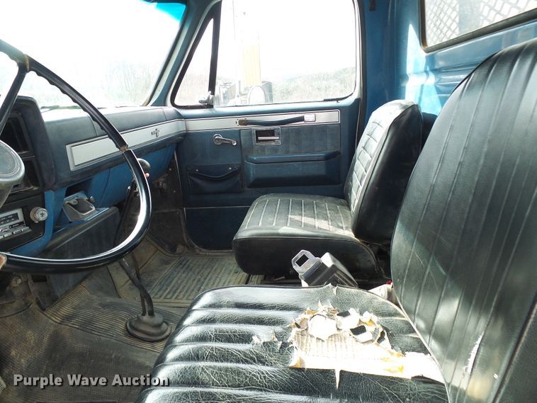 image for item DG5560 1987 Chevrolet C70 flat dump bed truck