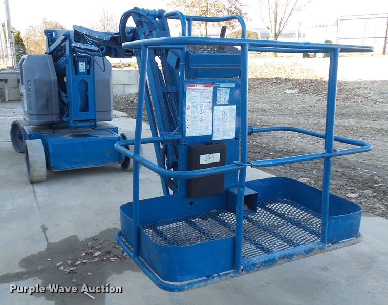 image for item DG5562 1997 Genie Z-34/22N boom lift