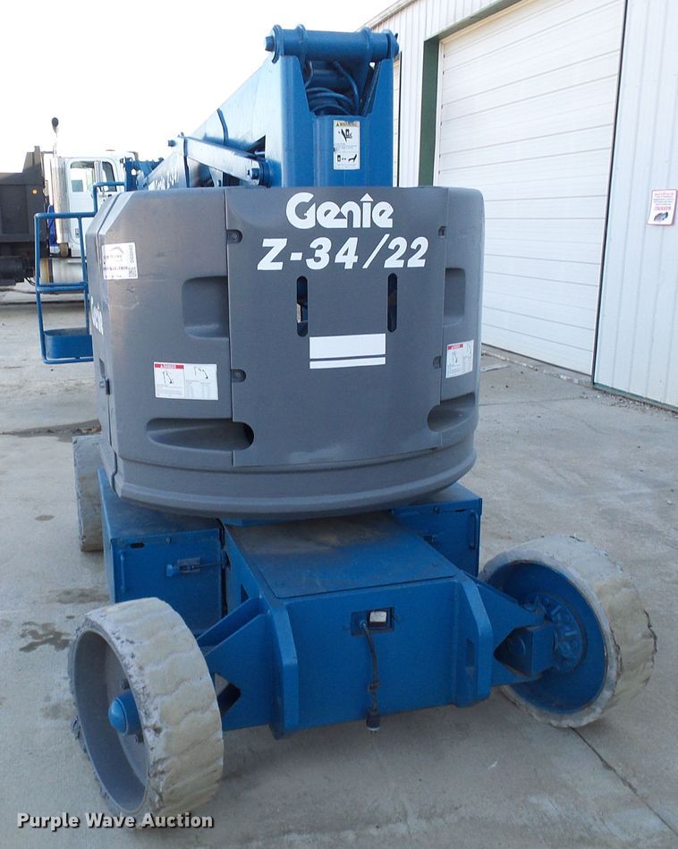 image for item DG5562 1997 Genie Z-34/22N boom lift