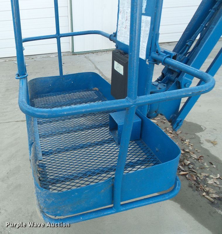 image for item DG5562 1997 Genie Z-34/22N boom lift