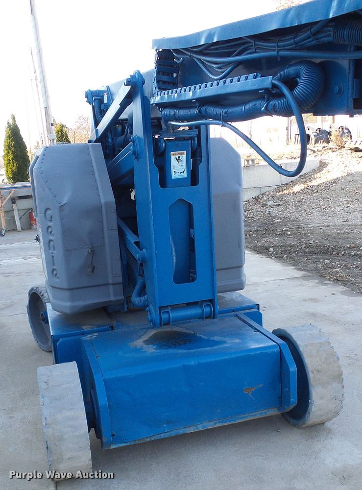 image for item DG5562 1997 Genie Z-34/22N boom lift