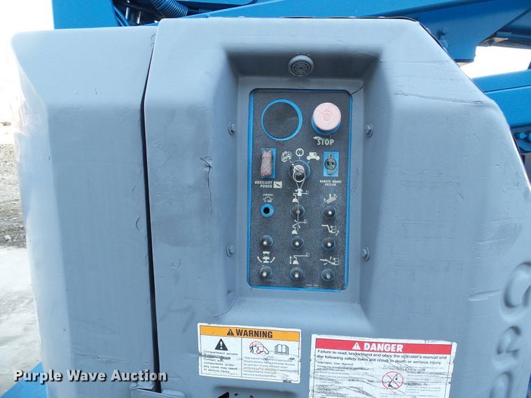 image for item DG5562 1997 Genie Z-34/22N boom lift