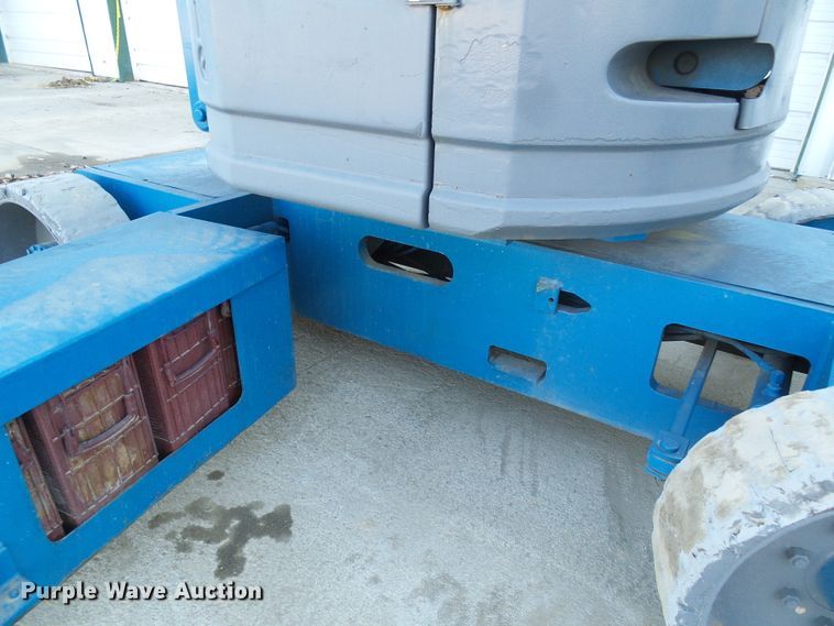 image for item DG5562 1997 Genie Z-34/22N boom lift