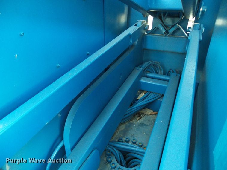 image for item DG5562 1997 Genie Z-34/22N boom lift