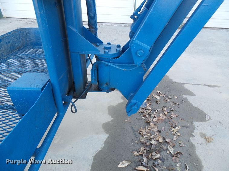 image for item DG5562 1997 Genie Z-34/22N boom lift