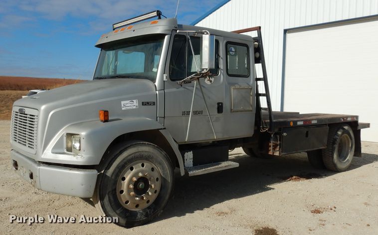 image for item DG6249 1997 Freightliner Business Class FL70 flatbed truck