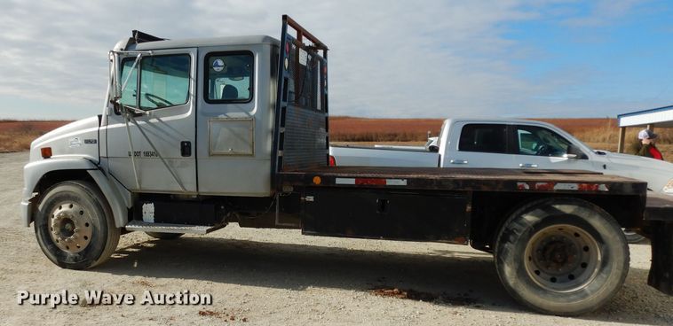 image for item DG6249 1997 Freightliner Business Class FL70 flatbed truck