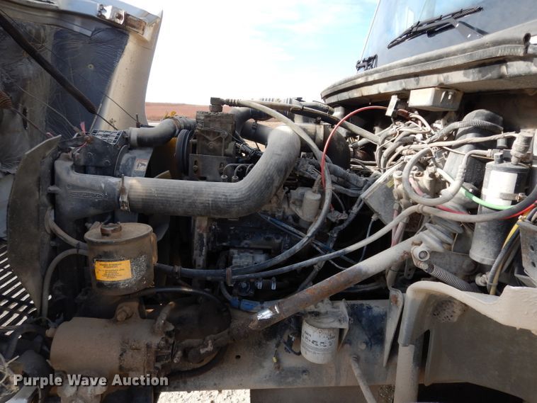 image for item DG6249 1997 Freightliner Business Class FL70 flatbed truck