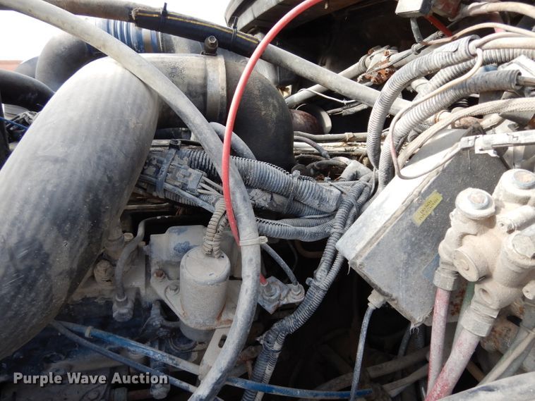 image for item DG6249 1997 Freightliner Business Class FL70 flatbed truck