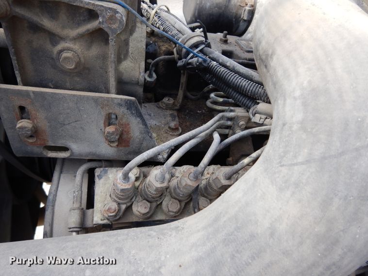 image for item DG6249 1997 Freightliner Business Class FL70 flatbed truck