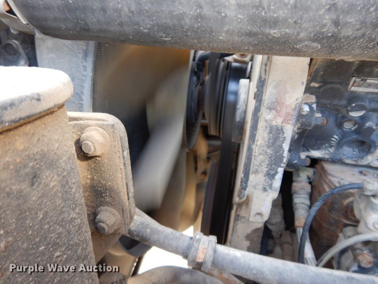 image for item DG6249 1997 Freightliner Business Class FL70 flatbed truck