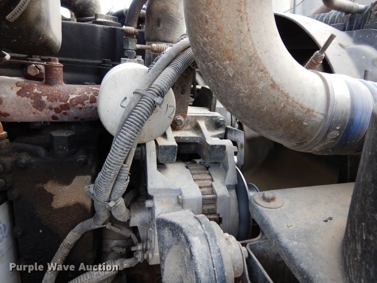 image for item DG6249 1997 Freightliner Business Class FL70 flatbed truck