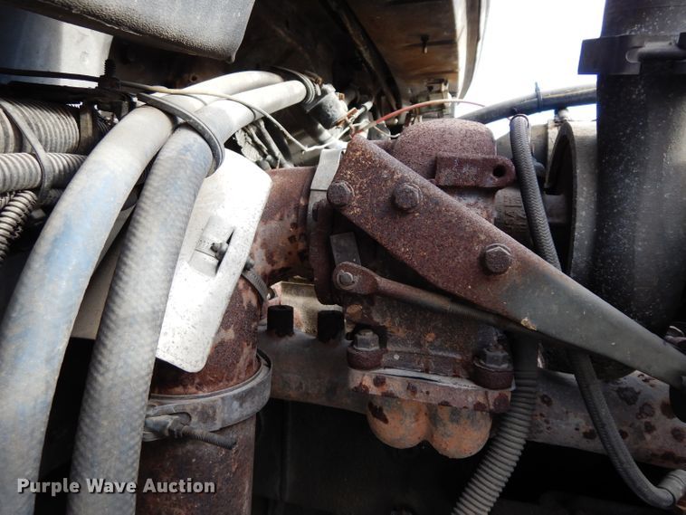 image for item DG6249 1997 Freightliner Business Class FL70 flatbed truck