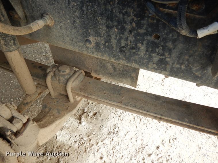 image for item DG6249 1997 Freightliner Business Class FL70 flatbed truck