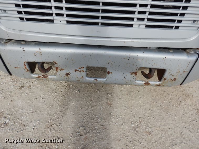 image for item DG6249 1997 Freightliner Business Class FL70 flatbed truck