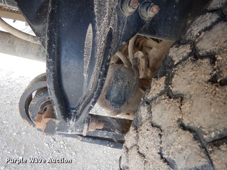 image for item DG6249 1997 Freightliner Business Class FL70 flatbed truck