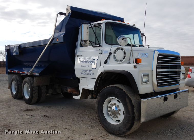 image for item DG6250 1997 Ford L9000 dump truck