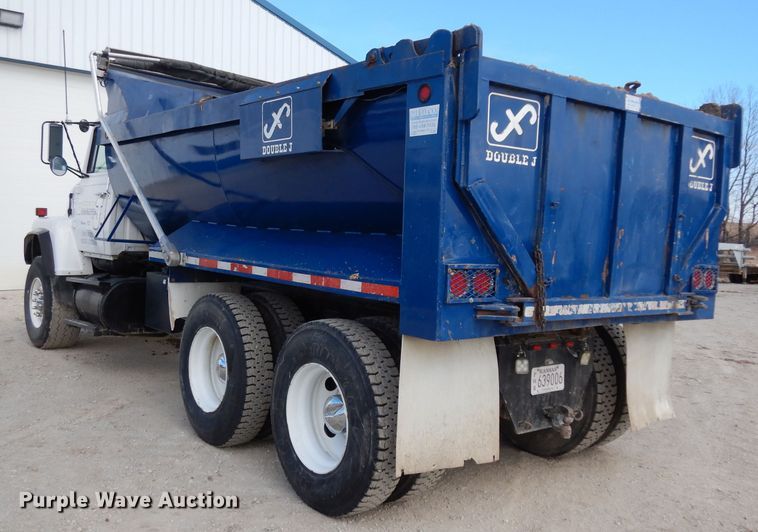 image for item DG6250 1997 Ford L9000 dump truck