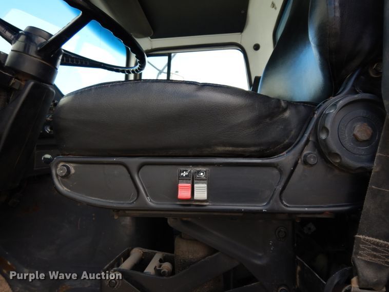 image for item DG6250 1997 Ford L9000 dump truck