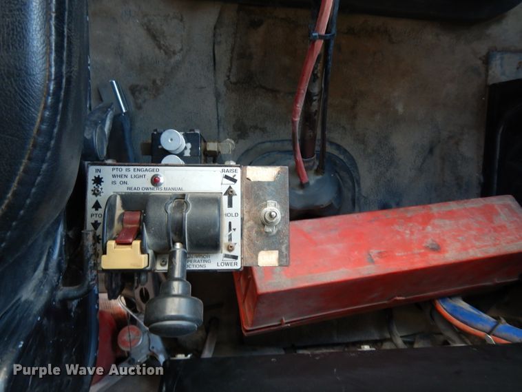 image for item DG6250 1997 Ford L9000 dump truck