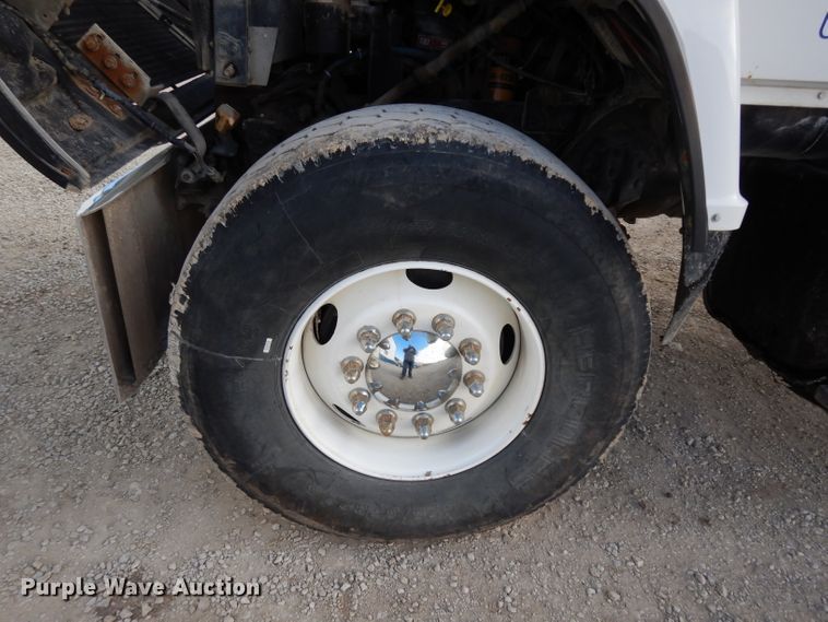 image for item DG6250 1997 Ford L9000 dump truck